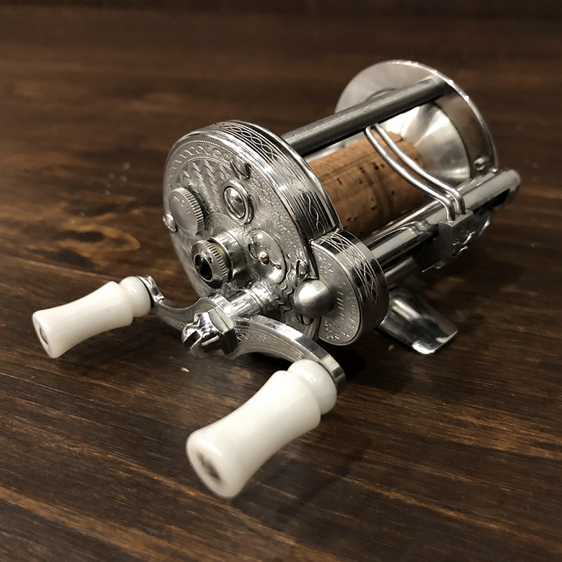 Pflueger Summit Direct Bait Reel Nickel Silver Dead Stock