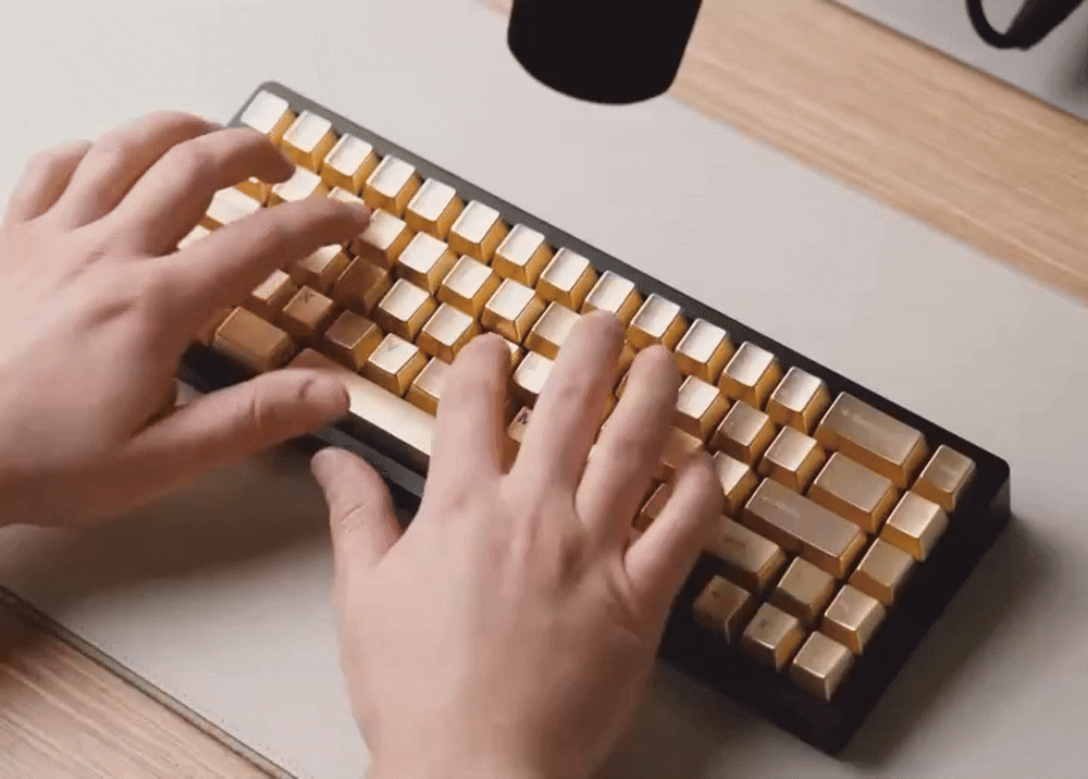 キーキャップブランドAwekeysが、金属製キーキャップ「Full Metal